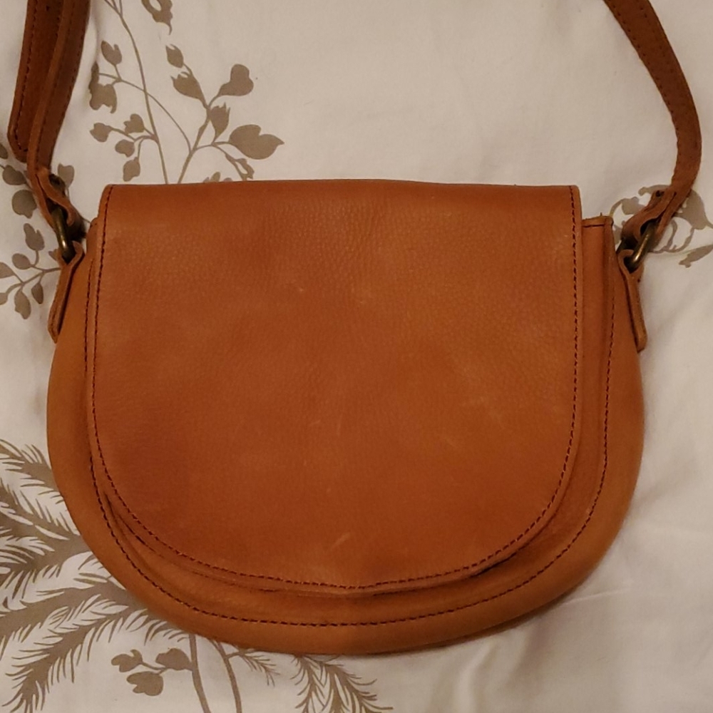 Duluth Trading Co Saddle Bag Crossbody